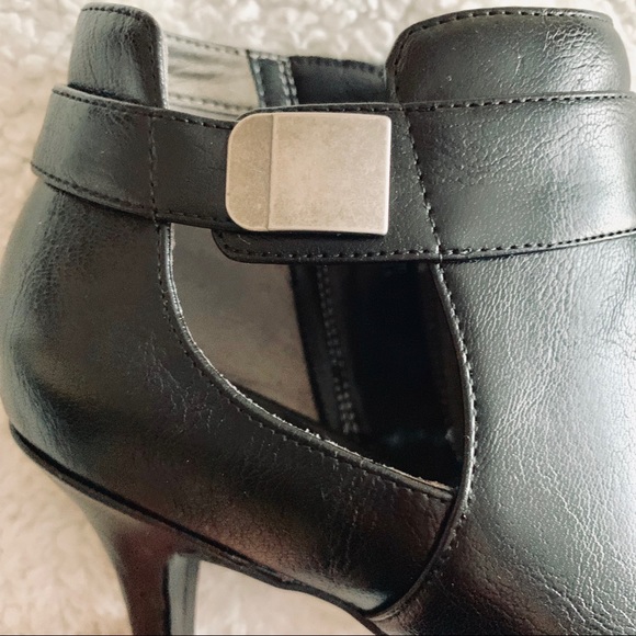 LifeStride Booties - Picture 5 of 7